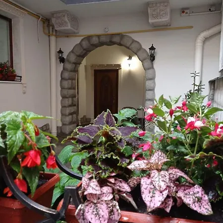 Rynok 25 Deluxe Center *